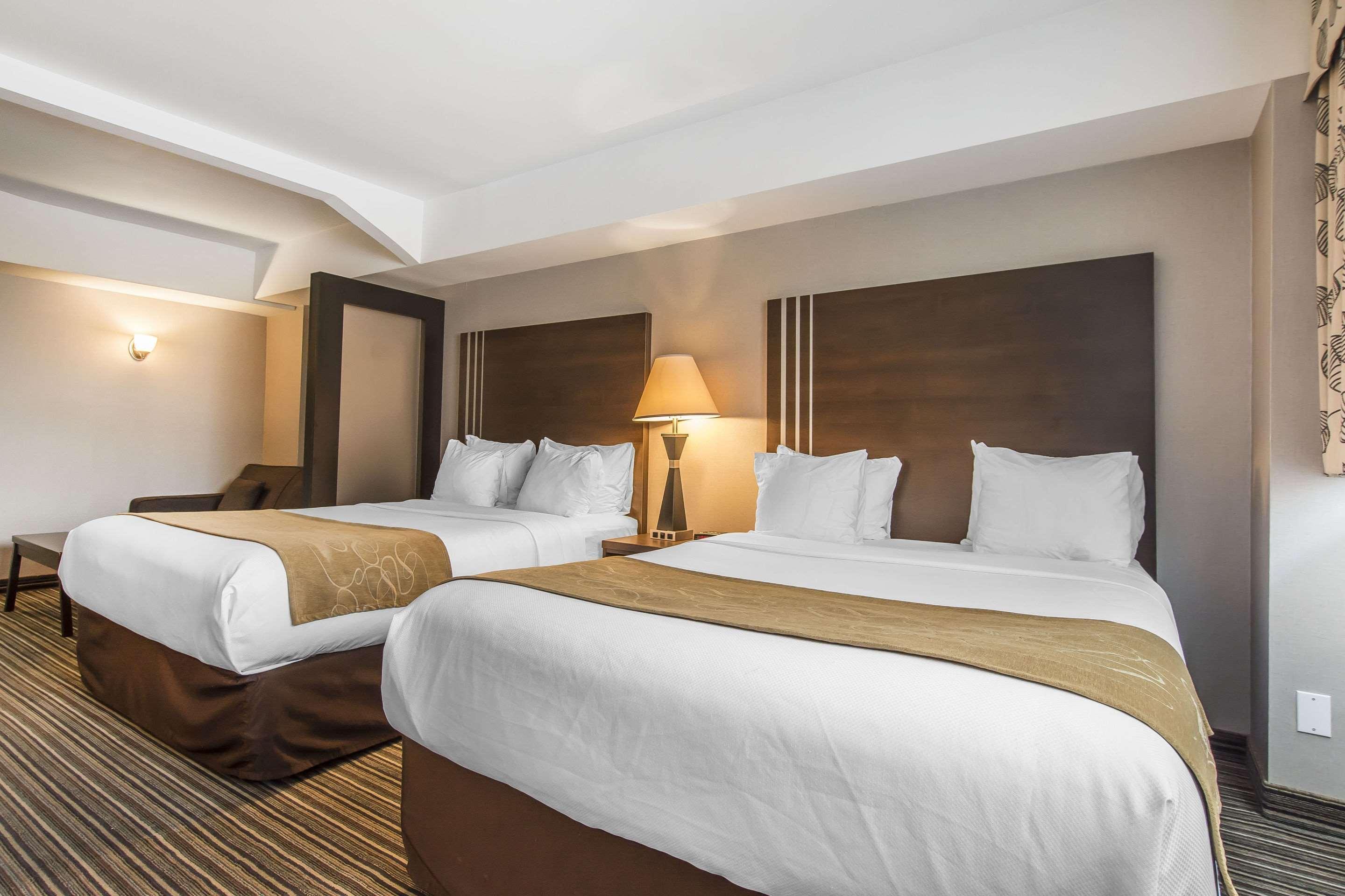 Comfort Suites Downtown Montreal Luaran gambar