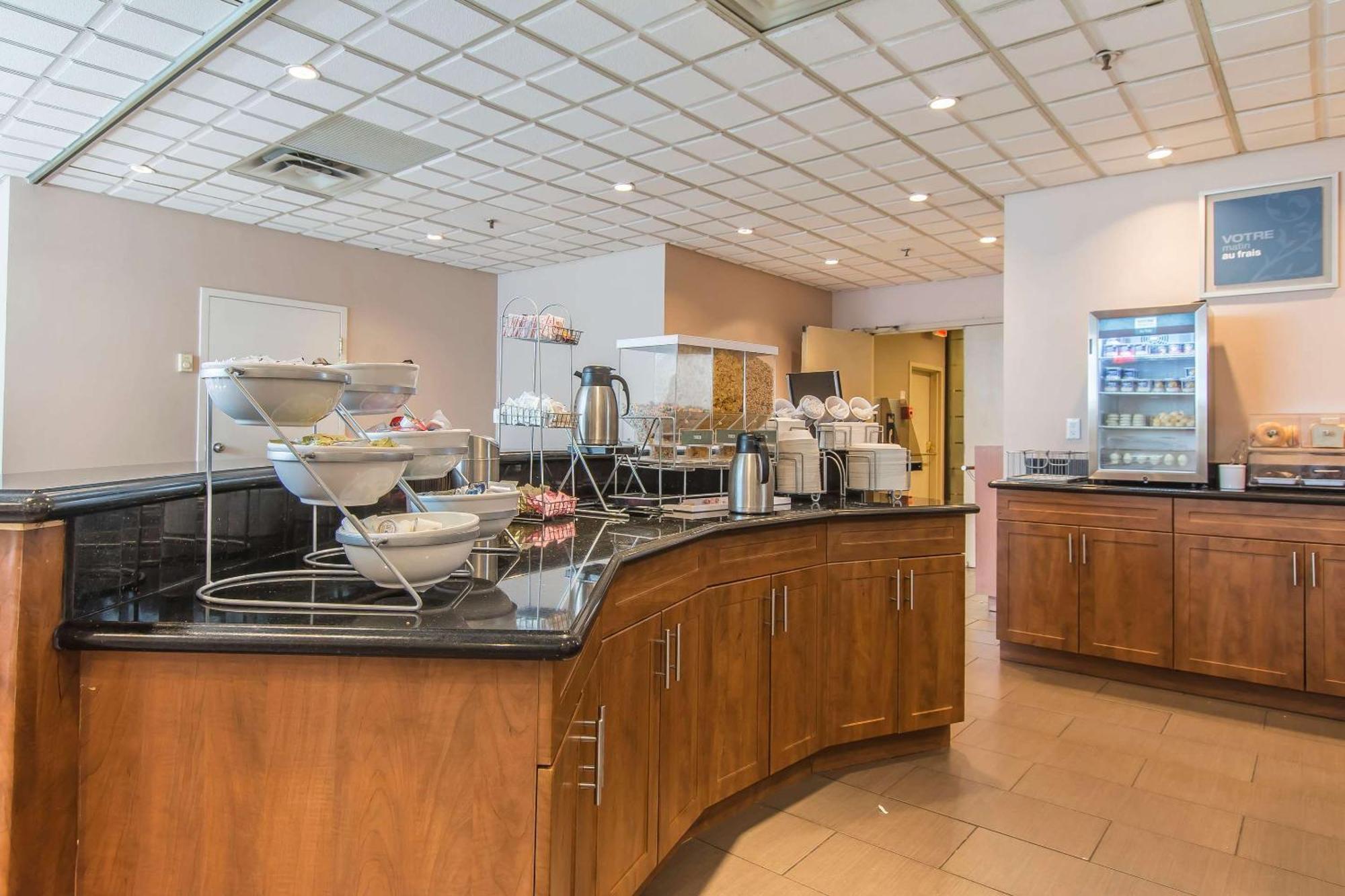 Comfort Suites Downtown Montreal Luaran gambar