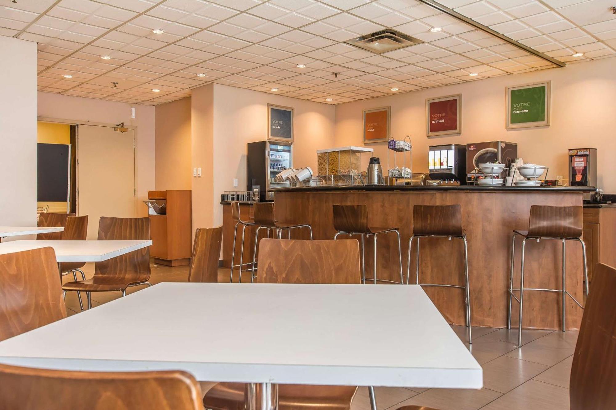 Comfort Suites Downtown Montreal Luaran gambar
