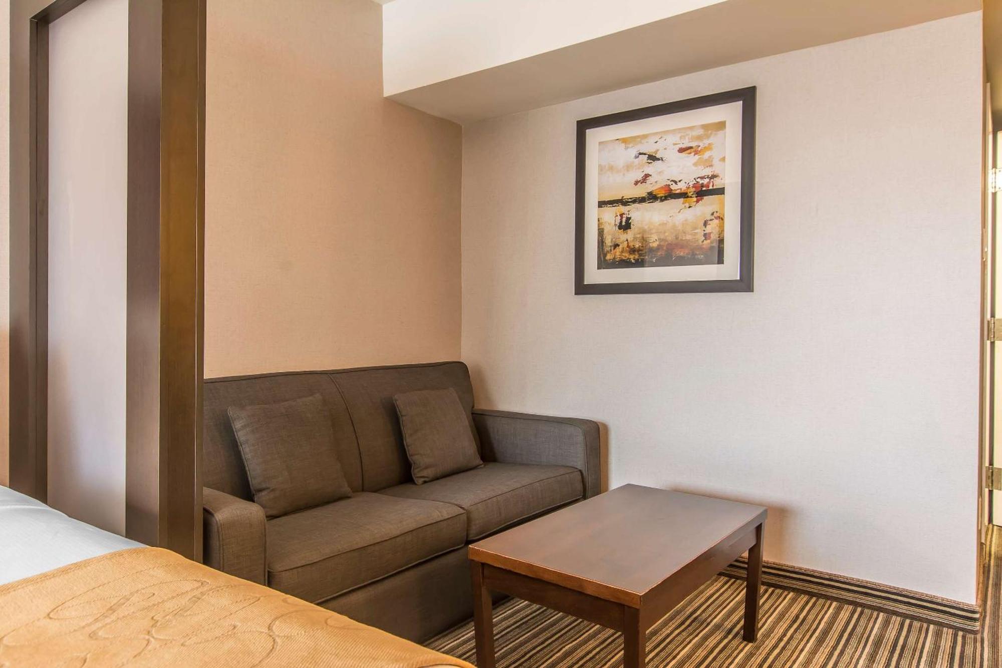 Comfort Suites Downtown Montreal Luaran gambar