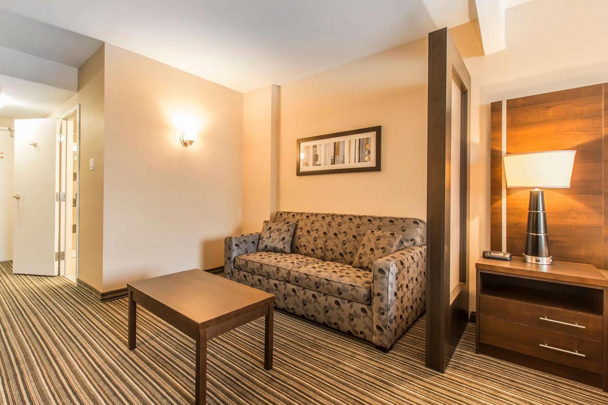 Comfort Suites Downtown Montreal Luaran gambar