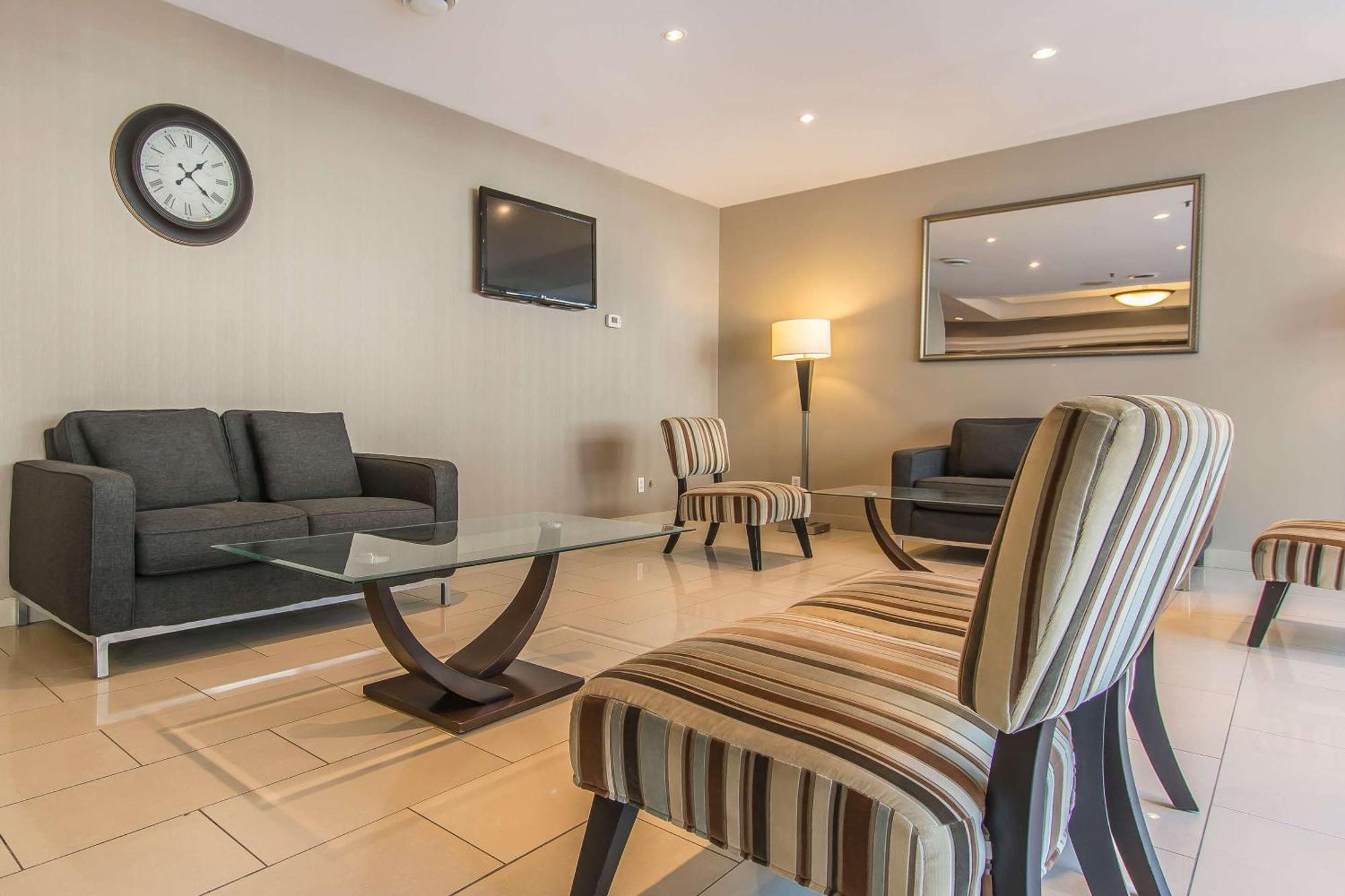 Comfort Suites Downtown Montreal Luaran gambar