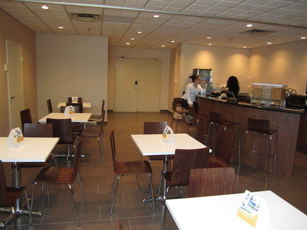 Comfort Suites Downtown Montreal Luaran gambar